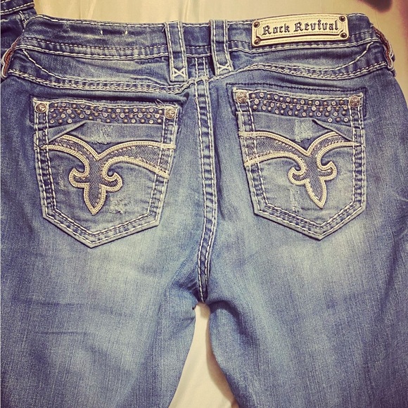 Womens rock revival - Picture 1 of 2